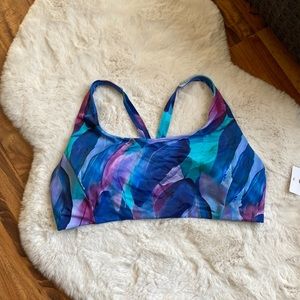 NWT Malibu printed D-DD bikini top